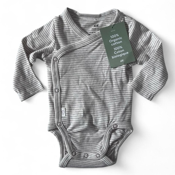 H&M Gray Striped Organic Cotton Bodysuit - Picture 2 of 6